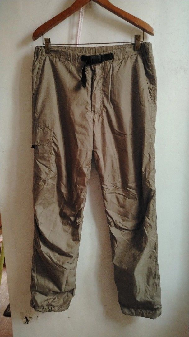 Uniqlo Cargo Pants Beige Drawstring Waist (Category: Trousers) located in Cavite. Submitted by ukaynglahat (Listing ID 1463655364, Image 1). Description: - Uniqlo Beige Cargo Pants - Relaxed Fit - Elastic waistband with drawstring - Two side pockets - One cargo pocket on the left leg - Ideal for casual wear and easy styling - 33-34.