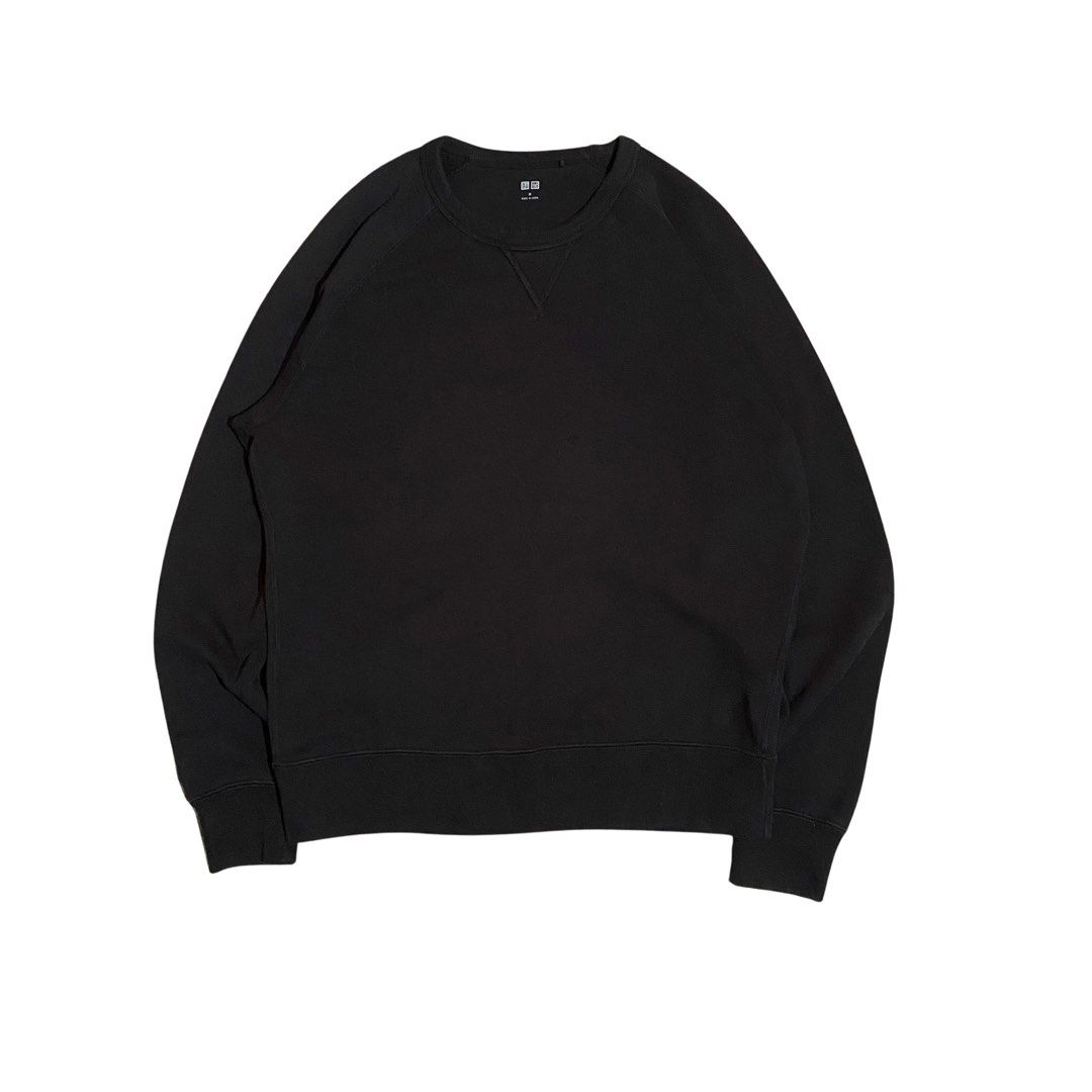 Uniqlo crewneck (Category: Hoodies) located in Cabadbaran. Submitted by 21stera.ph (Listing ID 1463652960, Image 1). Description: Size: Medium brand new condition no issue 22 by 26 Cropped fittings.