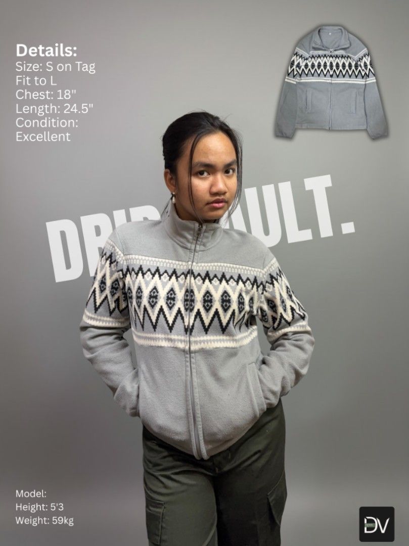 Uniqlo Full-Zip Fleece (Category: Coats, Jackets and Outerwear) located in Manila. Submitted by drip_vault.ph2026 (Listing ID 1463665936, Image 1). Description: 🔥 Grey Full-Zip Fleece Uniqlo (Nordic/Fair Isle Pattern) 🔥 Price: ₱299 Condition: Excellent Issue: None ⚠️PLEASE NOTE: 📍 Please allow 1-3 cm difference due to manual measurement 📍 Colors may slightly vary due to lighting and screen settings 📍PAYMENT FIRST, NO CASH ON DELIVERY 📍 Unli