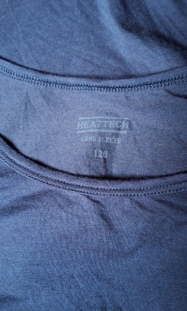 Uniqlo Heattech Longsleeves (Category: Babies & Kids Fashion) located in Caloocan City. Submitted by haydee88 (Listing ID 1463602177, Image 3). Description: 🍒size on tag: 120 🍒color: navy blue.
