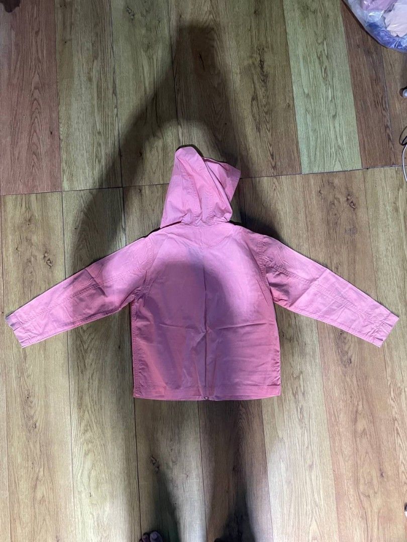 UNIQLO JW ANDERSON JACKET (Category: Coats, Jackets and Outerwear) located in Pasig City. Submitted by damadenoche_ (Listing ID 1463698000, Image 2). Description: - No issues, no stains, no ripped parts - Decluttering uniqlo clothes and pants. - 130 size indicated in the tag.