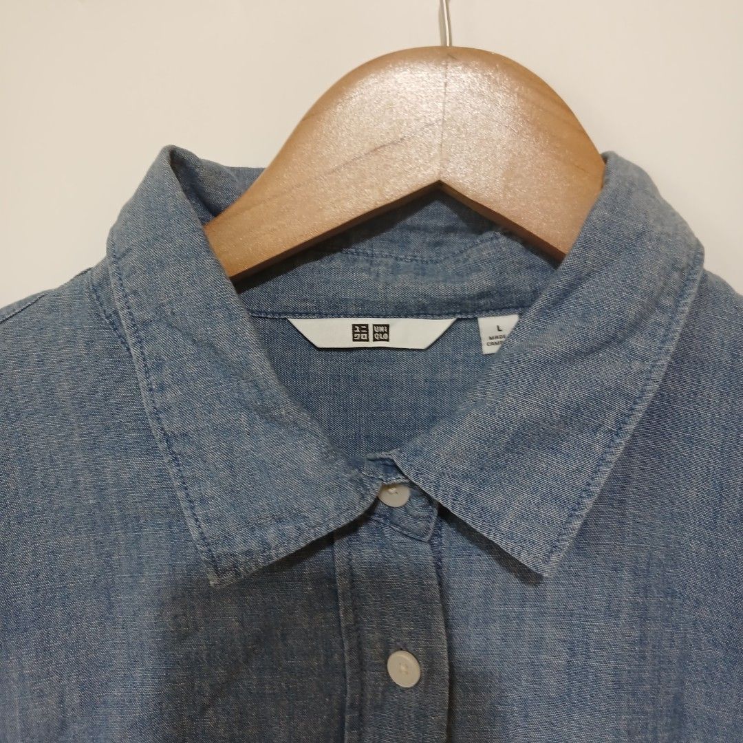 UNIQLO OVERSIZED SHIRT (Category: Shirts) located in Ozamiz City. Submitted by 2nd.sight (Listing ID 1463579091, Image 3). Description: size: large w: 24 l: 32 like new.