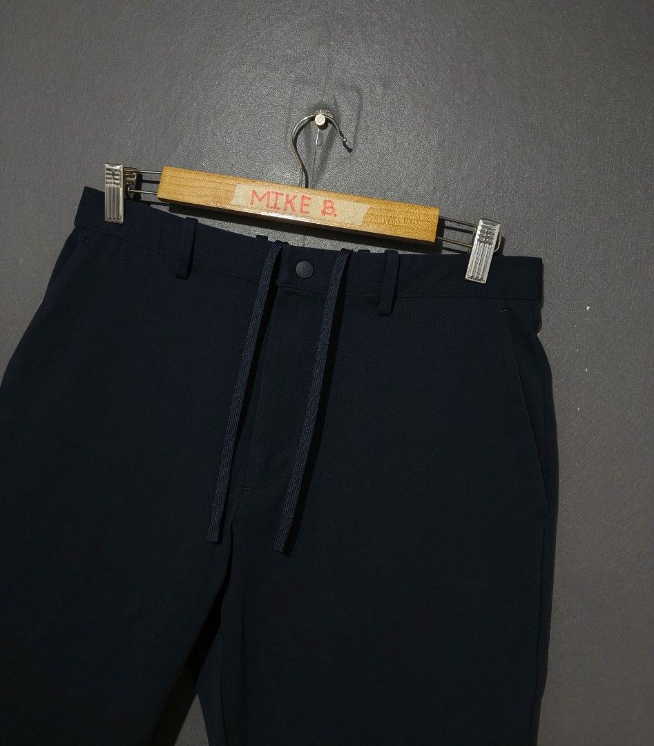 📍Uniqlo Smart Ankle Pants Ultra Stretch (Category: Trousers) located in Antipolo. Submitted by simplehans (Listing ID 1463656929, Image 3). Description: ‎📍Uniqlo Smart Ankle Pants Ultra Stretch ‎Size Medium (Navy) ‎Waist- 31 to 34 ‎Length- 36 ‎Leg Open- 6.5 ‎Excellent Condition As New ‎DIRECT MESSAGE IF INTERESTED.