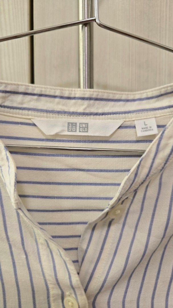 Uniqlo Striped Linen (Category: Shirts) located in Manila. Submitted by gratsimaravilla (Listing ID 1463626372, Image 2). Description: - Uniqlo Blue Pinstripe Shirt - Material: Linen and Rayon Blend - Style: Button-up front - Size: Large (L) - Perfect for casual wear or layering RFS: Decluttering!.
