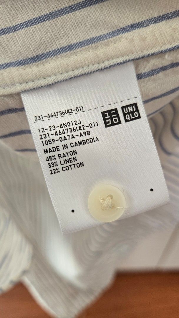 Uniqlo Striped Linen (Category: Shirts) located in Manila. Submitted by gratsimaravilla (Listing ID 1463626372, Image 3). Description: - Uniqlo Blue Pinstripe Shirt - Material: Linen and Rayon Blend - Style: Button-up front - Size: Large (L) - Perfect for casual wear or layering RFS: Decluttering!.
