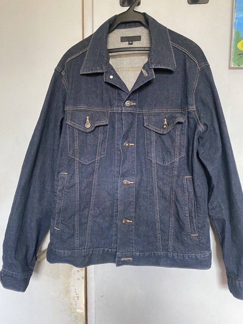 UNIQLO Type 3 Denim Trucker Jacket (Category: Coats, Jackets and Outerwear) located in Manila. Submitted by antonvarga38504 (Listing ID 1463633480, Image 1). Description: - Classic dark wash denim jacket from UNIQLO - Used once then stored.