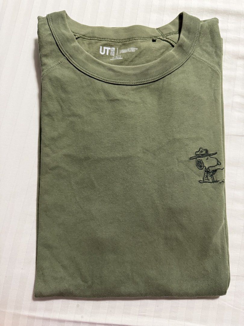 Uniqlo UT Snoopy shirt (Category: Tshirts & Polo Shirts ) located in Muntinlupa City. Submitted by itsprelovednow (Listing ID 1463682327, Image 1). Description: .