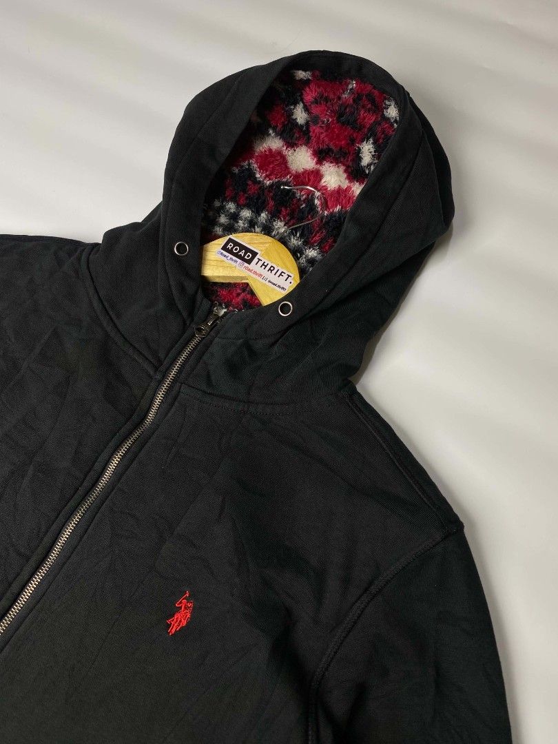 U.S. POLO ASSN (Category: Coats, Jackets and Outerwear) located in Cabadbaran. Submitted by jem1124 (Listing ID 1463573101, Image 3). Description: 24x27.5 excellent condition issue: missing lace.