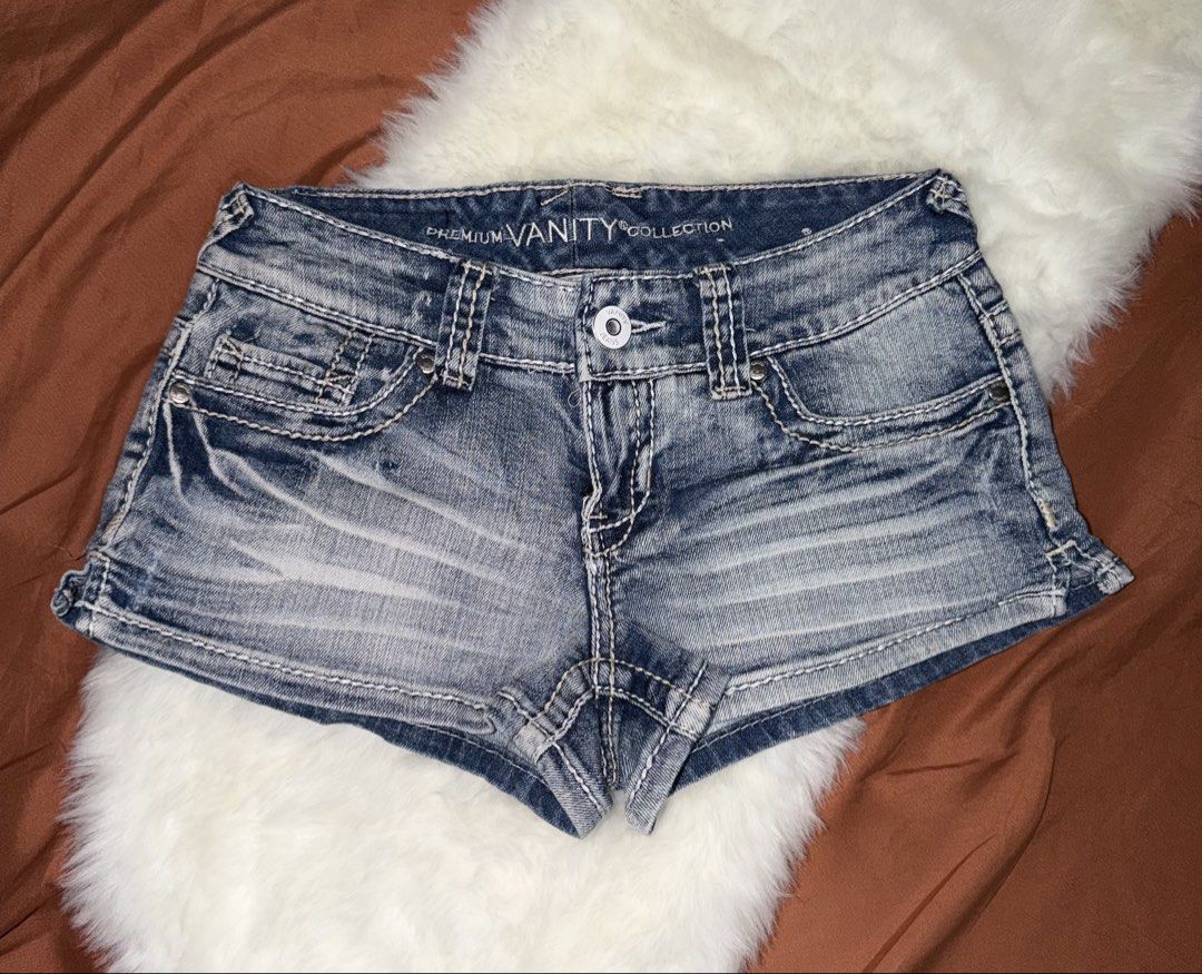 Vanity Premium Collection Blue Denim Shorts (Category: Shorts) located in Manila. Submitted by maureenn10 (Listing ID 1463574464, Image 1). Description: - Cute blue denim shorts from Vanity Premium Collection. - Distressed wash with stylish white stitching details. - Secure button and zip closure. - Functional front and back pockets. - Ideal for casual everyday wear. - Perfect for your summer OOTD!.