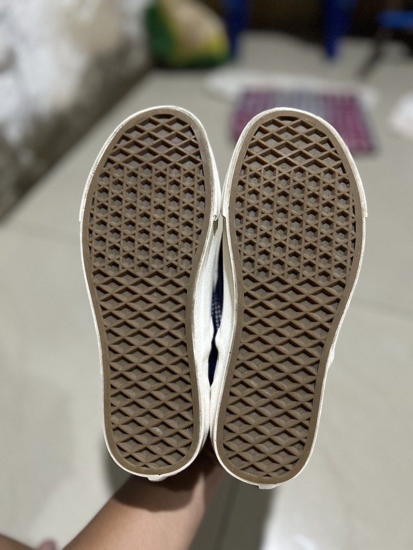 Vans (Category: Sneakers) located in Cebu City. Submitted by cyrilk1cks (Listing ID 1463610888, Image 3). Description: .