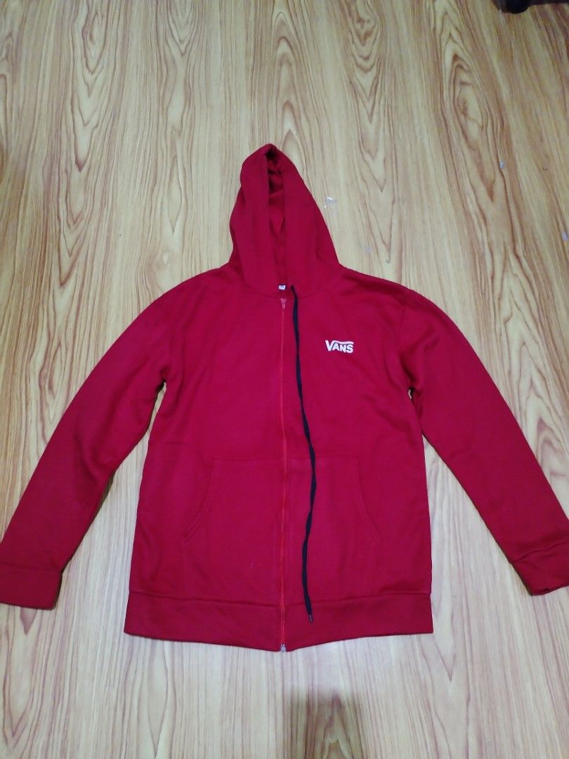 Vans Red Zip-Up Hoodie (Category: Hoodies) located in Manila. Submitted by niceraine.1220 (Listing ID 1463675551, Image 1). Description: - Red Vans zip-up hoodie - Vans logo on chest - Two front pockets - Drawstring hood - Ideal for casual wear.