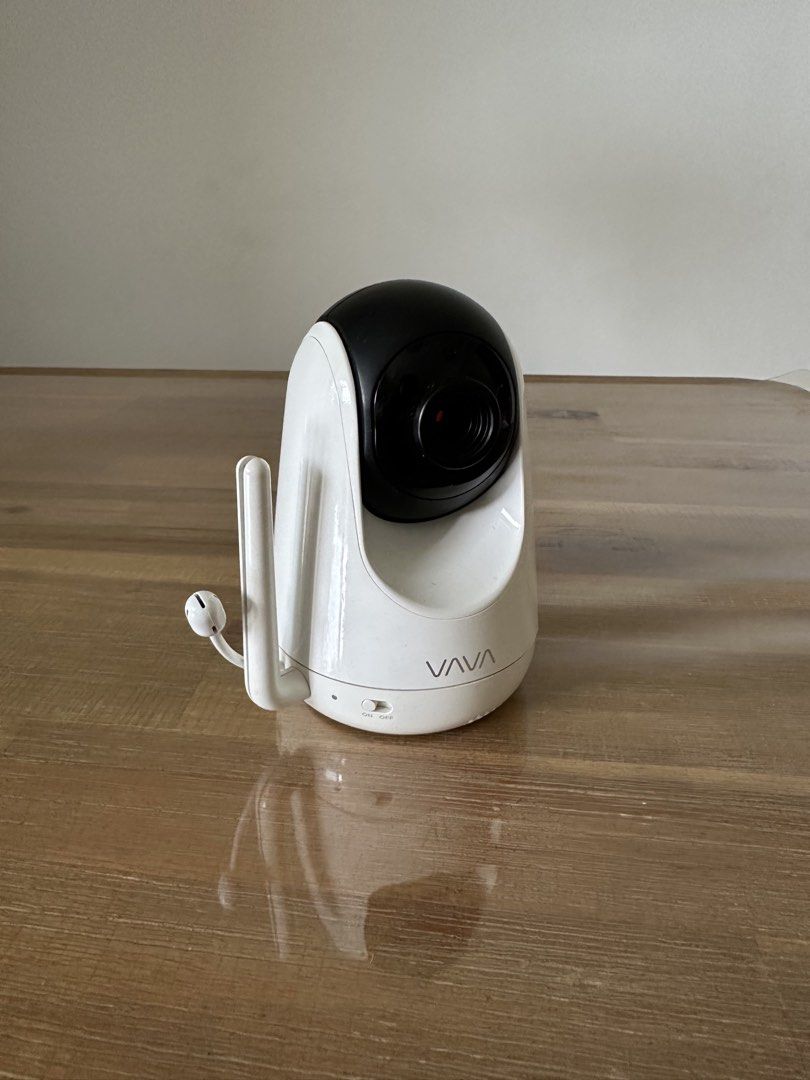 VAVA camera (Category: Baby Monitors) located in Singapore. Submitted by tamaso (Listing ID 1463597232, Image 1). Description: Camera only .
