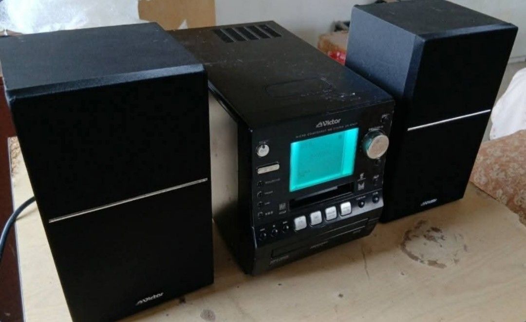 VICTOR CA-UXGM77-B CD MD/MDLP USB IPOD DOCK RADIO MICRO COMPONENT SYSTEM (Category: Portable Music Players) located in Cuyapo. Submitted by opinionatedvirgo (Listing ID 1463636679, Image 3). Description: 👉👉👉 PLEASE READ FULL DETAILS BELOW. KINDLY CLICK "SEE MORE" TO SEE & READ OTHER INFO. THANK YOU 👍✅ PTPA.......VICTOR CA-UXGM77-B CD MD/MDLP USB IPOD DOCK RADIO MICRO COMPONENT SYSTEM 4000.00 pesos 110V 50 WATTS NEEDS TRANSFORMER CAME FROM JAP