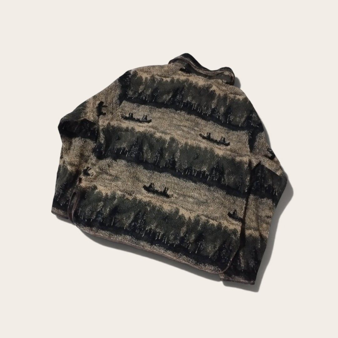 VINTAGE 90s WOOLRICH HALF ZIP FLEECE JACKET (Category: Coats, Jackets and Outerwear) located in Zamboanga. Submitted by 2ndhandscore (Listing ID 1463675085, Image 2). Description: SMALL ON TAG BUT FITS BOXY LARGE 23 INCHES WIDTH PIT TO PIT 26 INCHES LENGTH.
