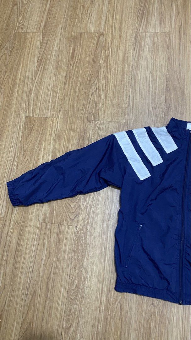 Vintage Adidas Equipment windbreaker (Category: Hoodies) located in Manila. Submitted by truemoon_d2e1ee (Listing ID 1463659622, Image 2). Description: 22x28 Original No flaws .