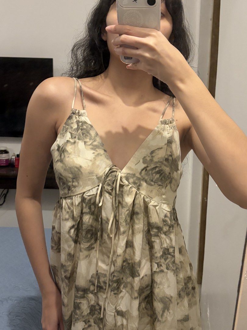 Vintage brown Sun Dress (Category: Dresses) located in Taguig. Submitted by callathebunnay (Listing ID 1463714379, Image 2). Description: Used once only! fits to s-m.