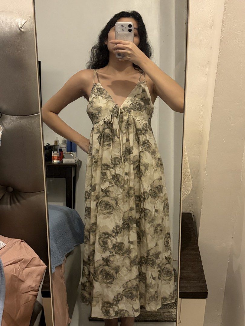 Vintage brown Sun Dress (Category: Dresses) located in Taguig. Submitted by callathebunnay (Listing ID 1463714379, Image 1). Description: Used once only! fits to s-m.