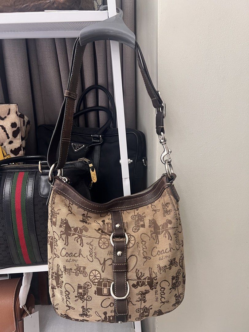 Vintage Coach Chelsea Authentic (Category: Cross-body Bags) located in Makati City. Submitted by carullee (Listing ID 1463682577, Image 2). Description: Preloved Vintage Coach Chelsea Hobo/Crossbody bag Minimal sign of use Light leather patina on strap and zipper puller Minimal dirt on canvass With original coach dustbag.