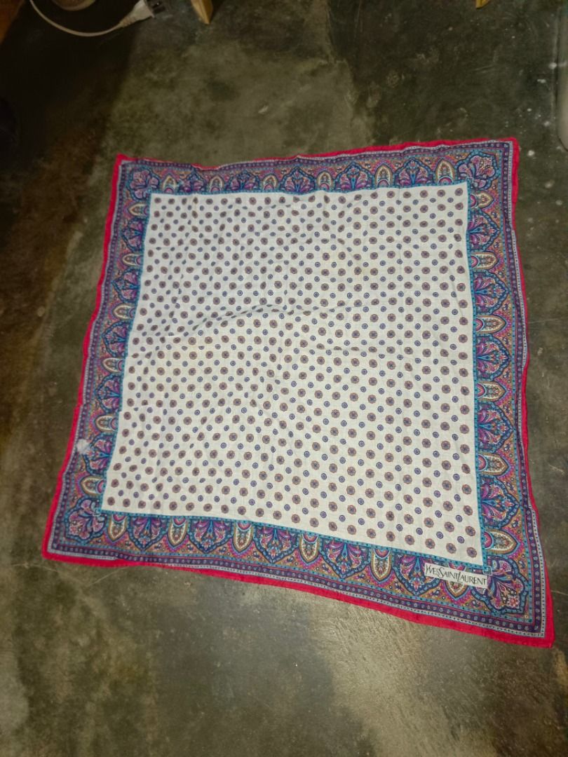 Vintage handkerchief (Category: Luxury Accessories) located in Caloocan City. Submitted by jie_theseller17 (Listing ID 1463672061, Image 1). Description: Vintage handkerchief pm for details on my fB: Jungielabadan.