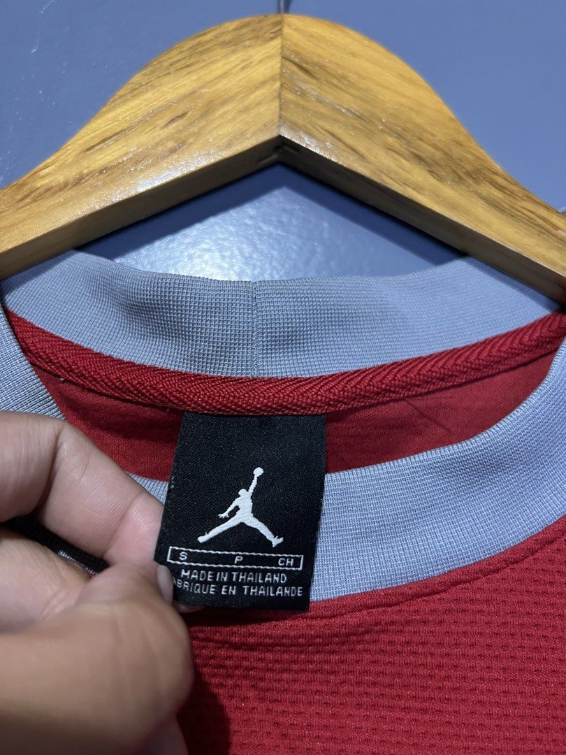 Vintage Jordan Jersey (Category: Tshirts & Polo Shirts ) located in Pagadian. Submitted by chiccsilog (Listing ID 1463585507, Image 2). Description: excellent condition 9.5/10 color rate 21x25 (Small) issue: altered.