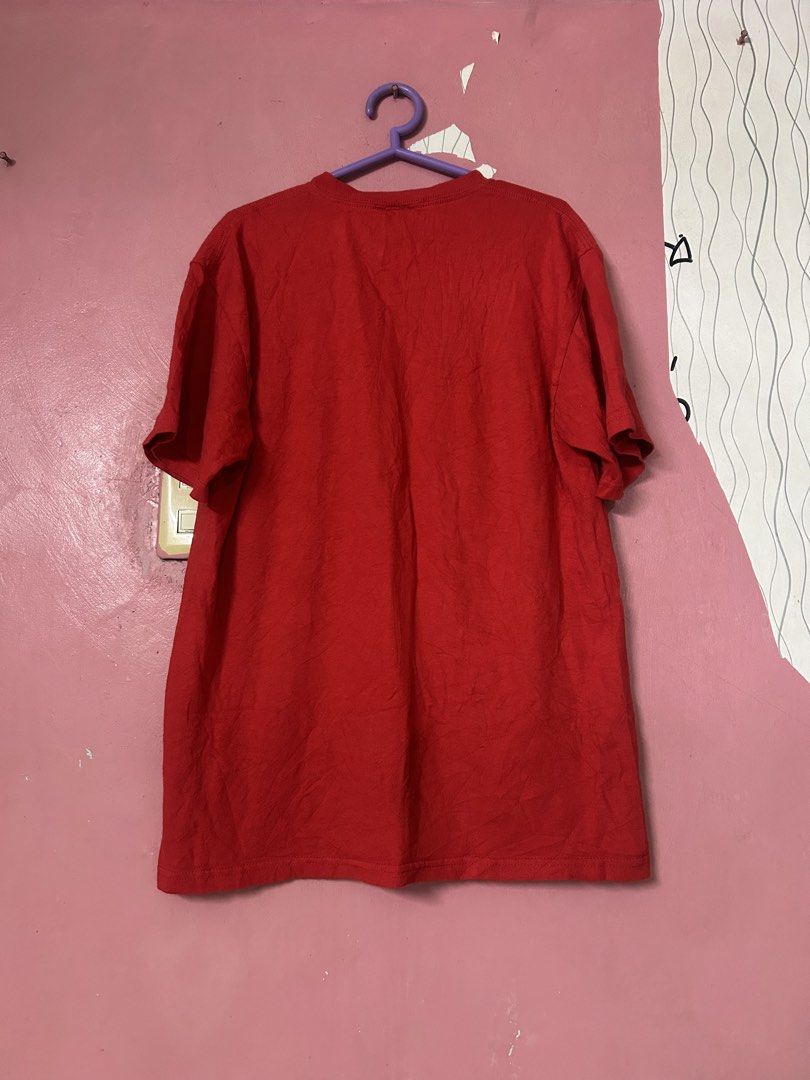 VINTAGE MAD ENGINE MARVEL SUPERHEROES RED SHIRT (Category: Tshirts & Polo Shirts ) located in Dasmarinas. Submitted by dnnr3rdyyyyy (Listing ID 1463616728, Image 2). Description: Dimensions 20 Width 27 Length Best fit to Medium No Major Issues 9.5/10 color rate Excellent Condition .