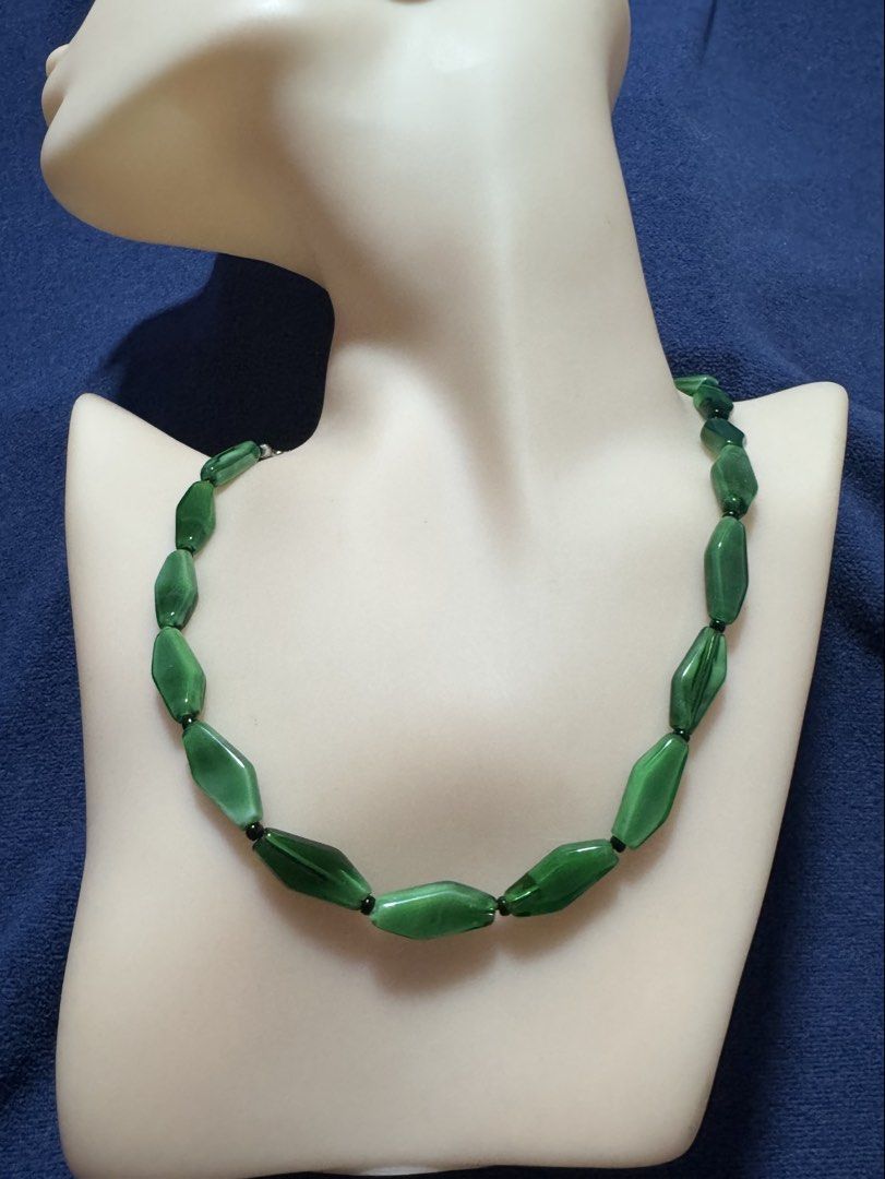 vintage malachite gemstone bead necklace (Category: Necklaces) located in Angeles City. Submitted by zyeplustradings (Listing ID 1463590116, Image 1). Description: vintage malachite gemstone bead necklace Banded Green Malachite stone & Seed bead strand necklace. Beads range from 1/2” x 1-1/8” inch in size and necklace is 20” inches long with no clasp just slip overhead. .