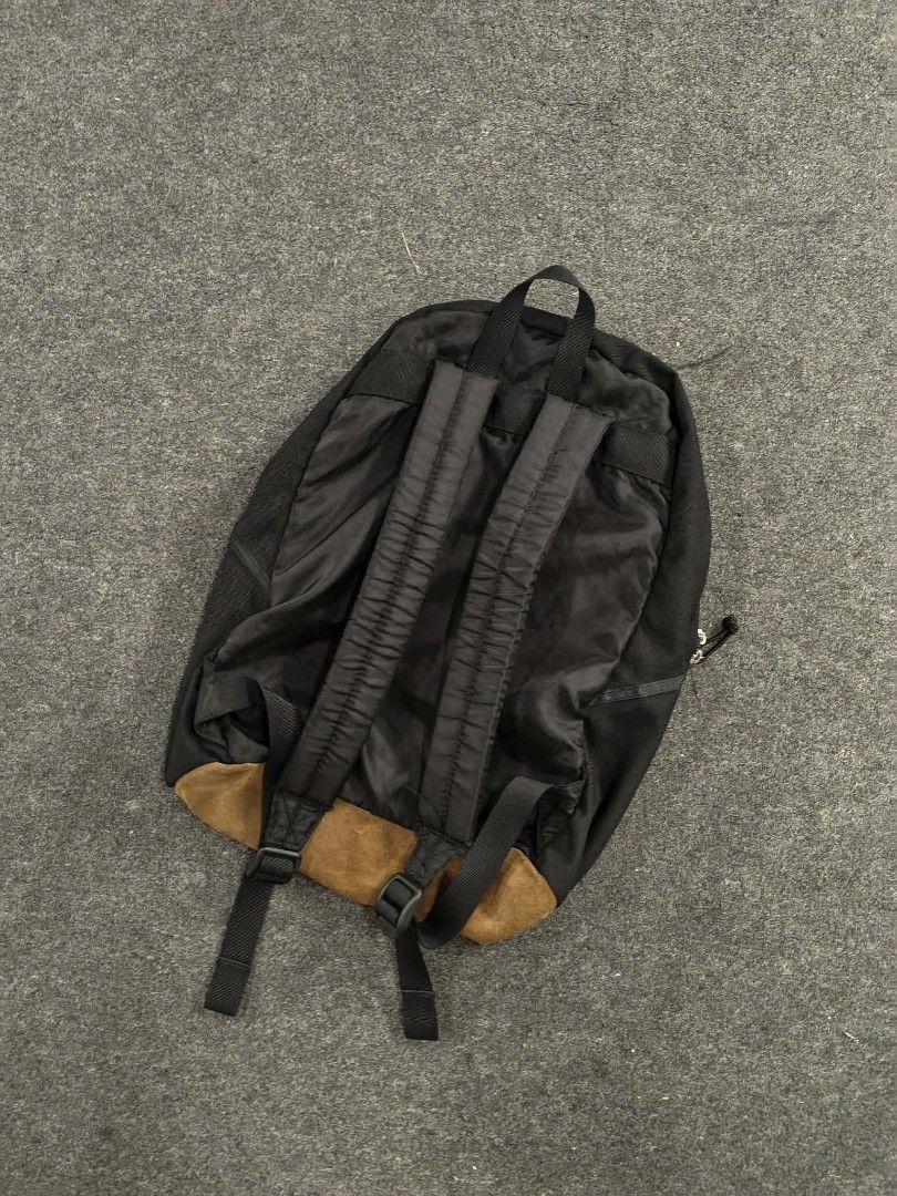 Vintage Nike Backpack (Category: Backpacks) located in Bacolod City. Submitted by johnthrift (Listing ID 1463590702, Image 2). Description: FOR SALE🚨 NIKE 90'S BACK PACK PM📩.