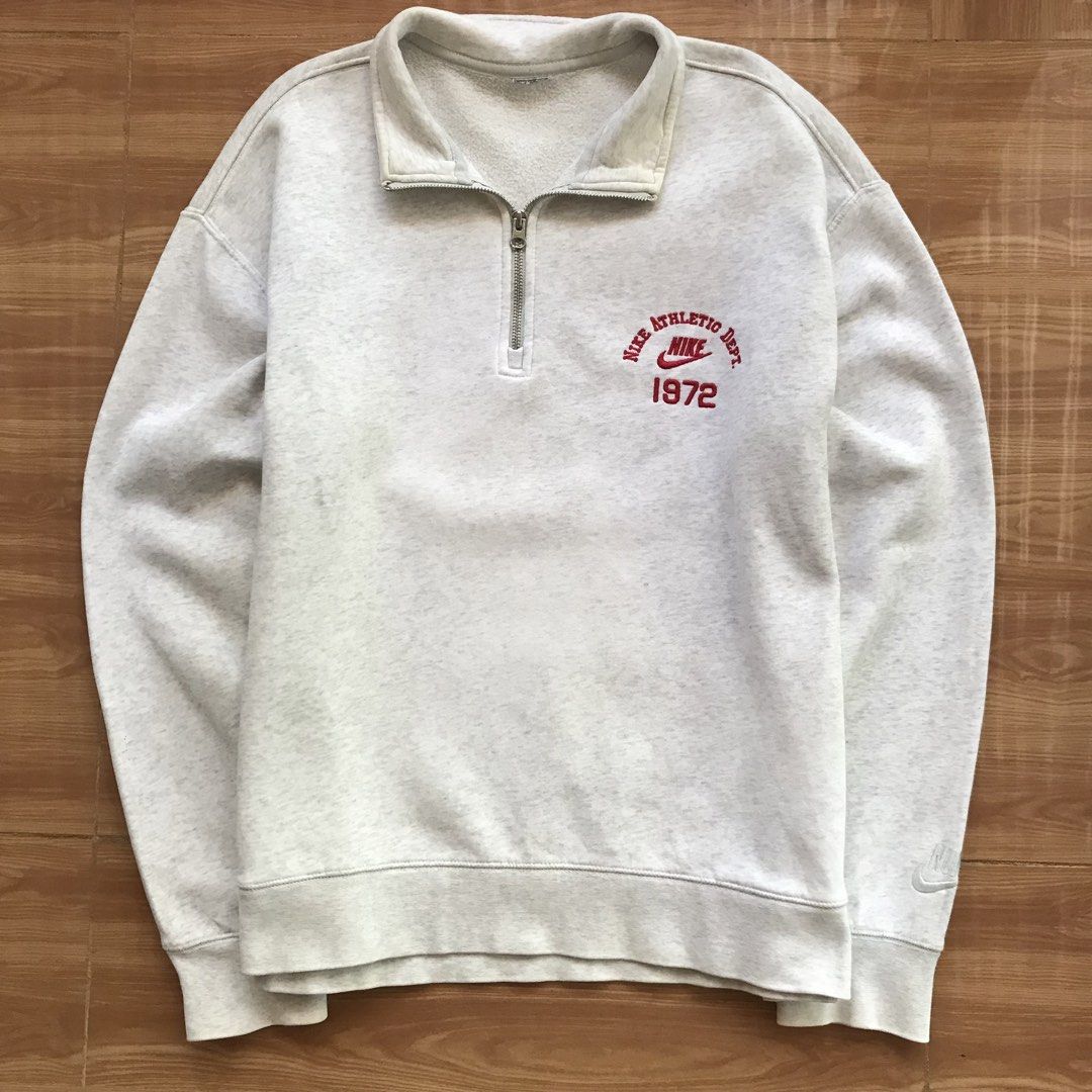 Vintage Nike Quarter Zip (Category: Babies & Kids Fashion) located in Cebu City. Submitted by whytruekoy (Listing ID 1463589490, Image 2). Description: Vintage Nike Quarter Zip Authentic Large - XL W / 24 L / 28 Good condition.