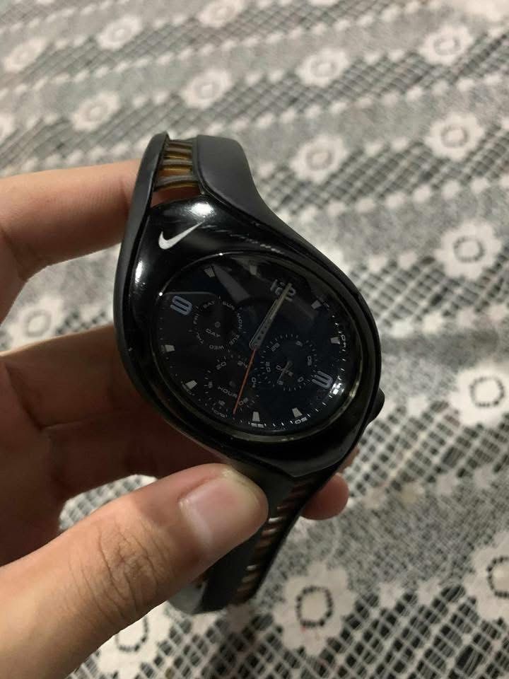VINTAGE NIKE WATCH (Category: Women's Watches) located in Manila. Submitted by zayneeee. (Listing ID 1463556162, Image 3). Description: VINTAGE NIKE WATCH GOOD CONDITION ISSUE SCRATCHES WORKING PANG SWABEHAN TLAGA .