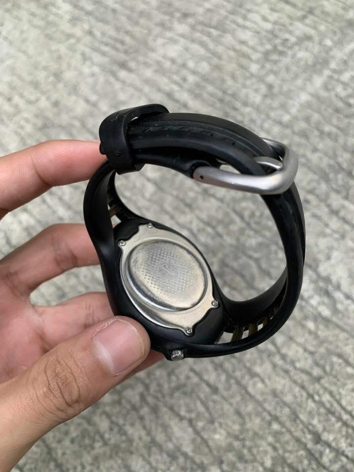 VINTAGE NIKE WATCH (Category: Women's Watches) located in Manila. Submitted by zayneeee. (Listing ID 1463556162, Image 2). Description: VINTAGE NIKE WATCH GOOD CONDITION ISSUE SCRATCHES WORKING PANG SWABEHAN TLAGA .