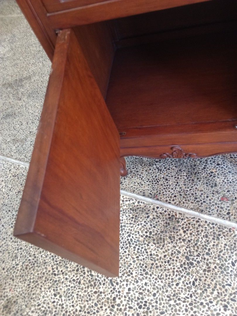 Vintage side table (Category: Shelves, Cabinets & Racks) located in San Pedro. Submitted by uniquefinds12_-. (Listing ID 1463705144, Image 3). Description: .
