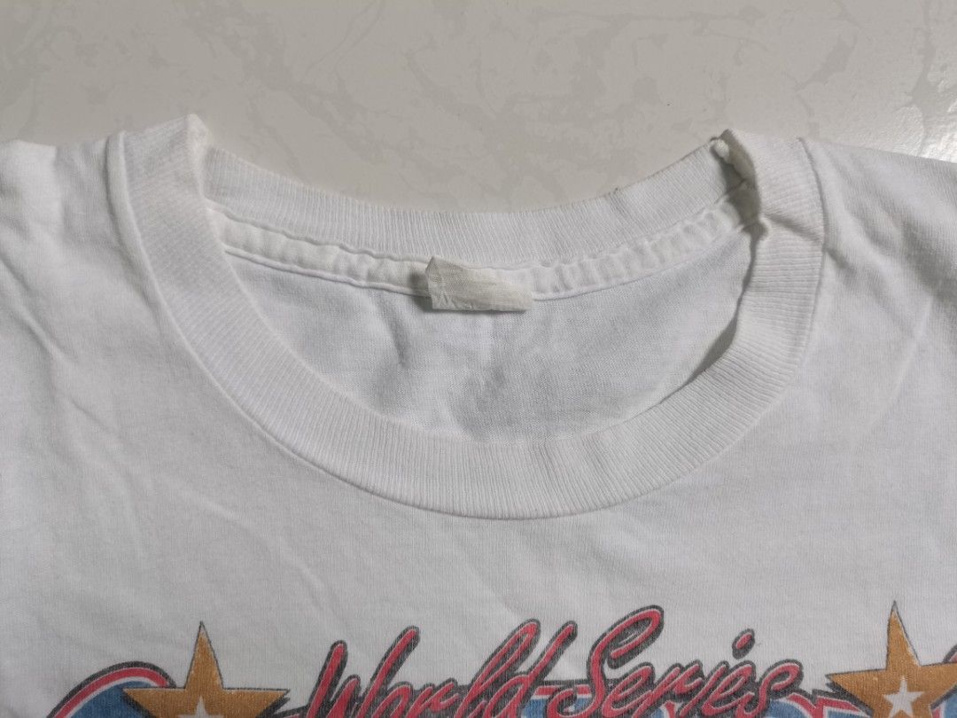 Vintage Toronto Blue Jayz (Category: Tshirts & Polo Shirts ) located in Navotas City. Submitted by rafthrift (Listing ID 1463580371, Image 2). Description: Vintage Toronto Blue Jayz Dated 1992 23x28 Ssatw Issue:faded tag,lints,stain.