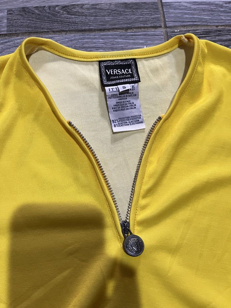 Vintage Versace Crop Top (Category: Blouses) located in Davao. Submitted by rel18 (Listing ID 1463636835, Image 2). Description: Versace Orig Vintage Small Fits .