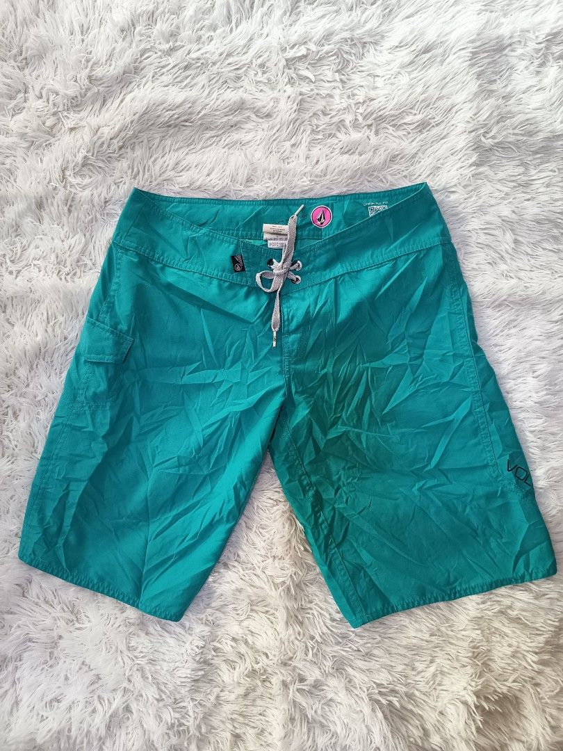 Volcom Board Shorts (Category: Bikinis & Swimsuits) located in Pasay City. Submitted by ODDXX (Listing ID 1463626295, Image 1). Description: These are Volcom board shorts from their Pure Function series, featuring the signature Cinch Fly lace-up closure system. Around 28-29 Waist Very Good Condition no issue 299php+SF only!.
