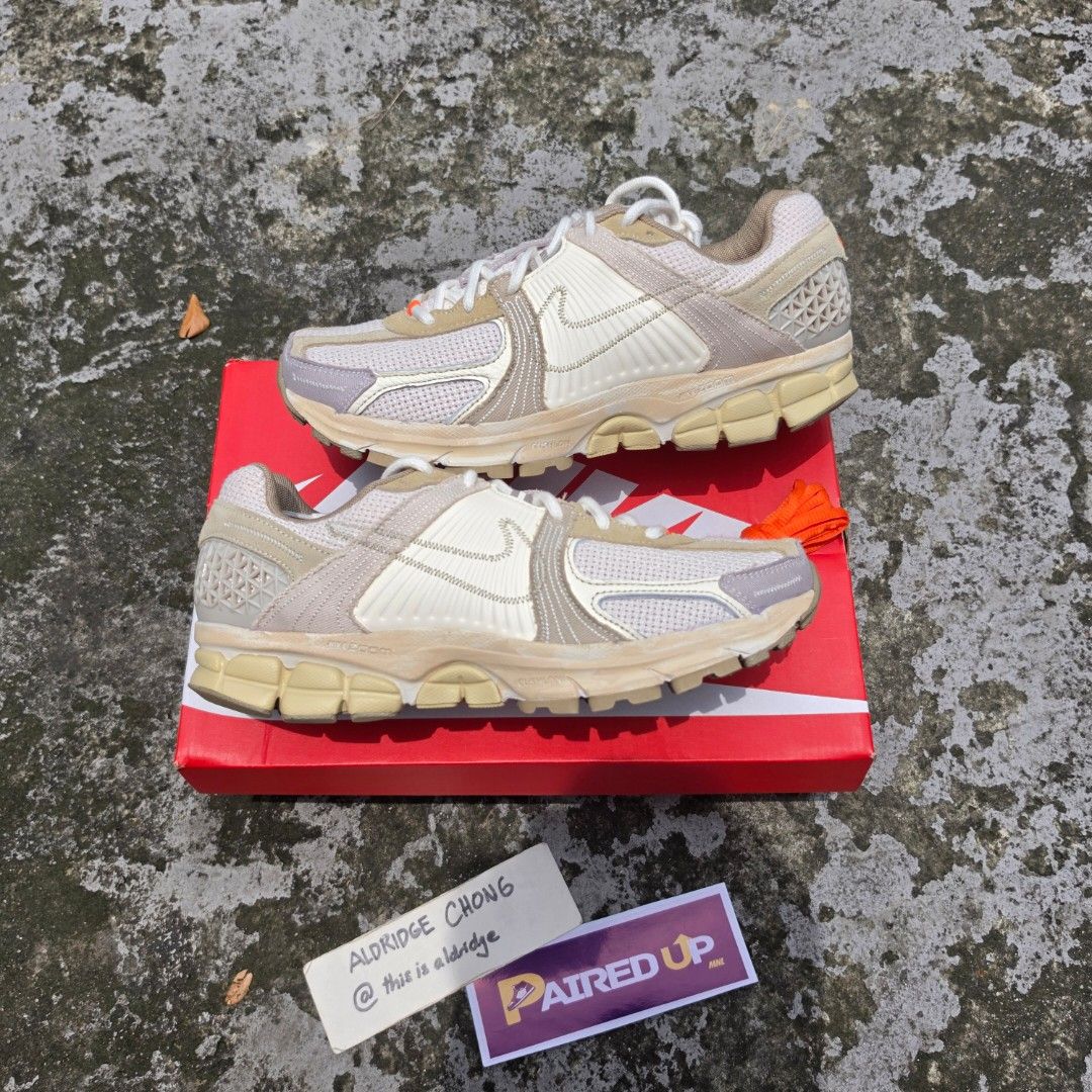 Vomero 5 Light Orewood Khaki (Category: Sneakers) located in Quezon City. Submitted by thisisaldridge (Listing ID 1463577397, Image 3). Description: 📍 tomas morato .