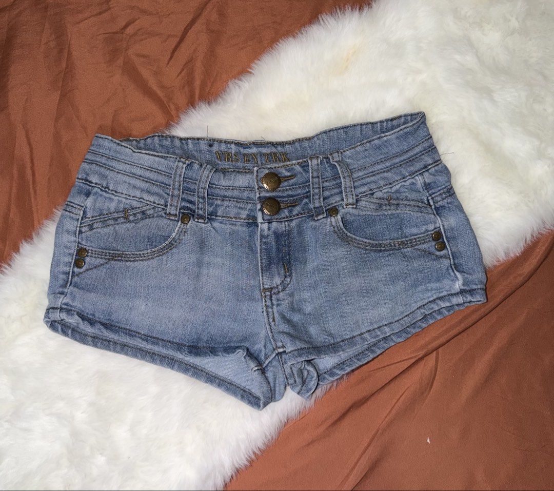 VRS BY TRK Light Wash Denim Shorts (Category: Shorts) located in Manila. Submitted by maureenn10 (Listing ID 1463575323, Image 1). Description: - Cute light wash denim shorts - Brand: VRS BY TRK - Double button closure - Classic five-pocket styling - Slightly distressed denim look - Ideal for casual summer outfits.