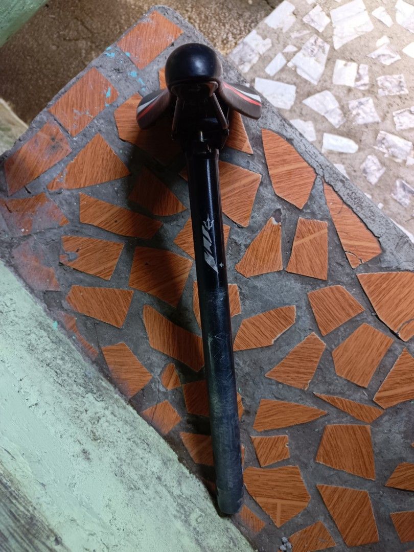 Weapon seatpost (Category: Bicycles) located in Quezon City. Submitted by rjsthriftshoe27 (Listing ID 1463583757, Image 2). Description: Weapon animal seatpost 31.6 with saddle 450 PHP ISSUE : fade gasgas PUREGOLD LUZON/SHOPWISE COMMONWEALTH.