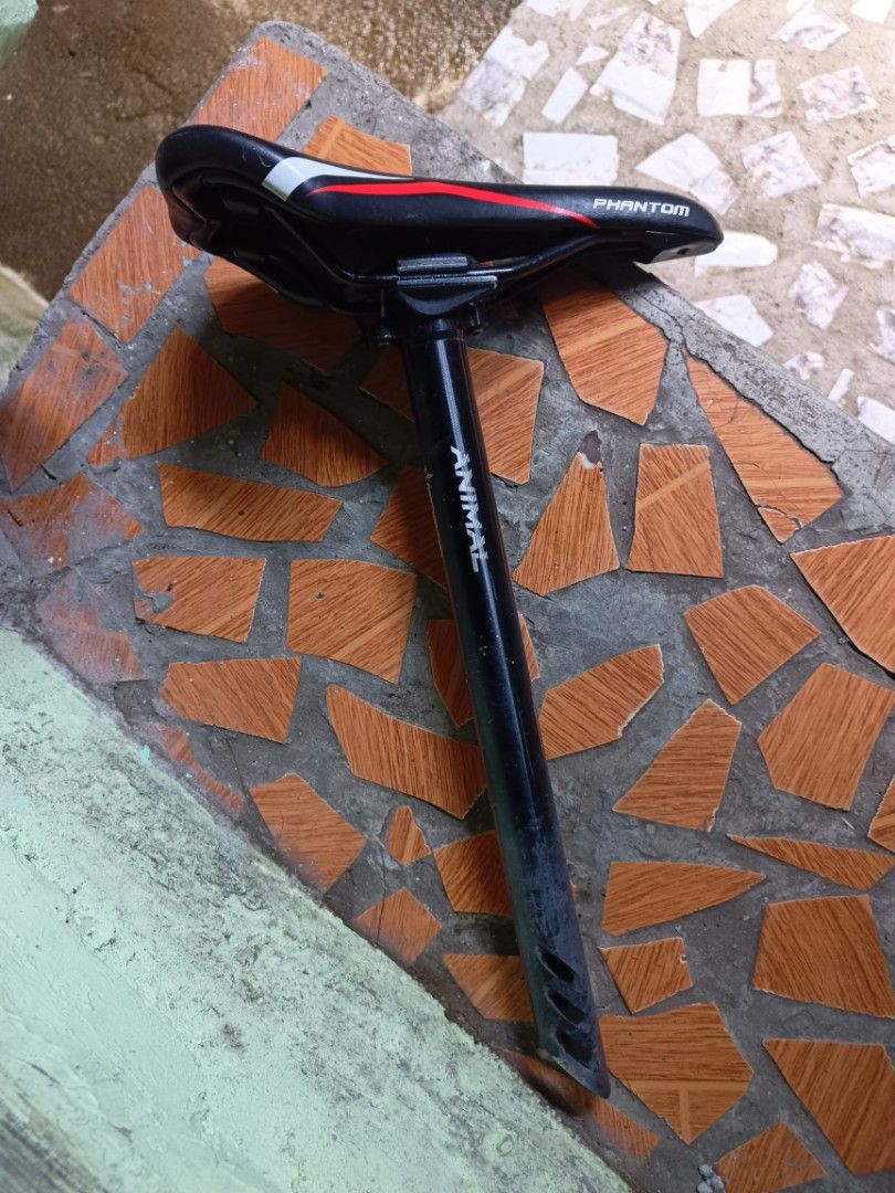 Weapon seatpost (Category: Bicycles) located in Quezon City. Submitted by rjsthriftshoe27 (Listing ID 1463583757, Image 1). Description: Weapon animal seatpost 31.6 with saddle 450 PHP ISSUE : fade gasgas PUREGOLD LUZON/SHOPWISE COMMONWEALTH.