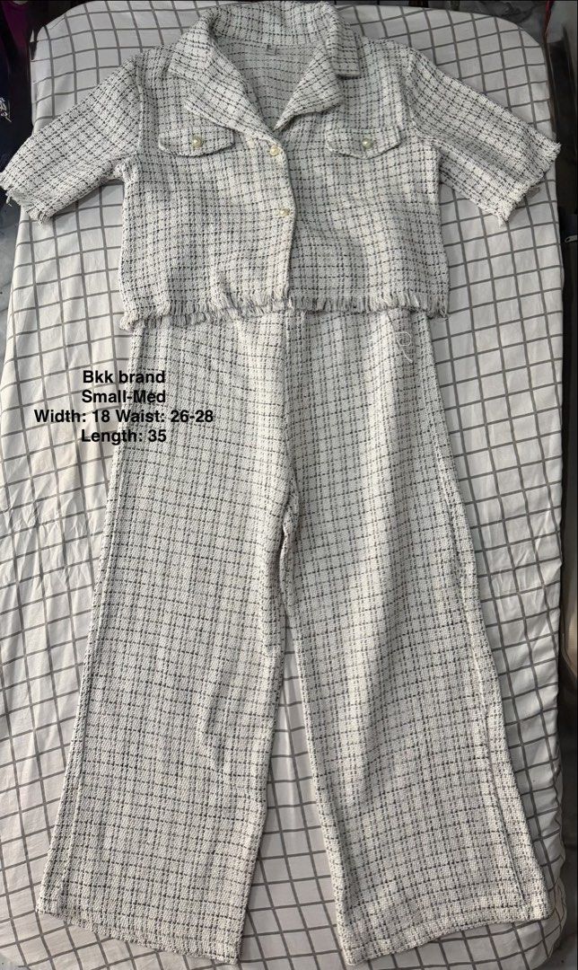 white and black tweed coordinate set (Category: Sets or Coordinates) located in Quezon City. Submitted by pinkystrends.co (Listing ID 1463638991, Image 1). Description: .