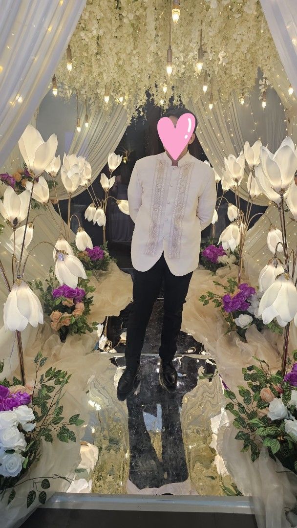 White Barong Tagalog with Pink Embroidery (Category: Formal Shirts) located in Quezon City. Submitted by dawnest (Listing ID 1463600492, Image 2). Description: - Classic white long-sleeved barong - Features intricate pink embroidery on the front - Traditional button-up style - Ideal for weddings, parties, and other formal occasions - Offers a sharp and sophisticated look.