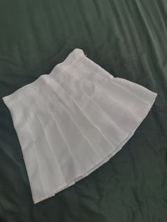 (Category: ) located in . Submitted by clarizas.closet (Listing ID 1463687117, Image 1). Description: .