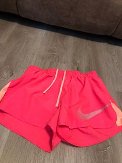(Category: ) located in . Submitted by happy.finds85 (Listing ID 1463733052, Image 1). Description: .