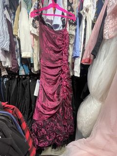 (Category: ) located in . Submitted by potatothriftlip (Listing ID 1463684736, Image 1). Description: .