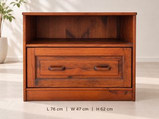 (Category: ) located in . Submitted by furniture.singapore (Listing ID 1463615557, Image 1). Description: .