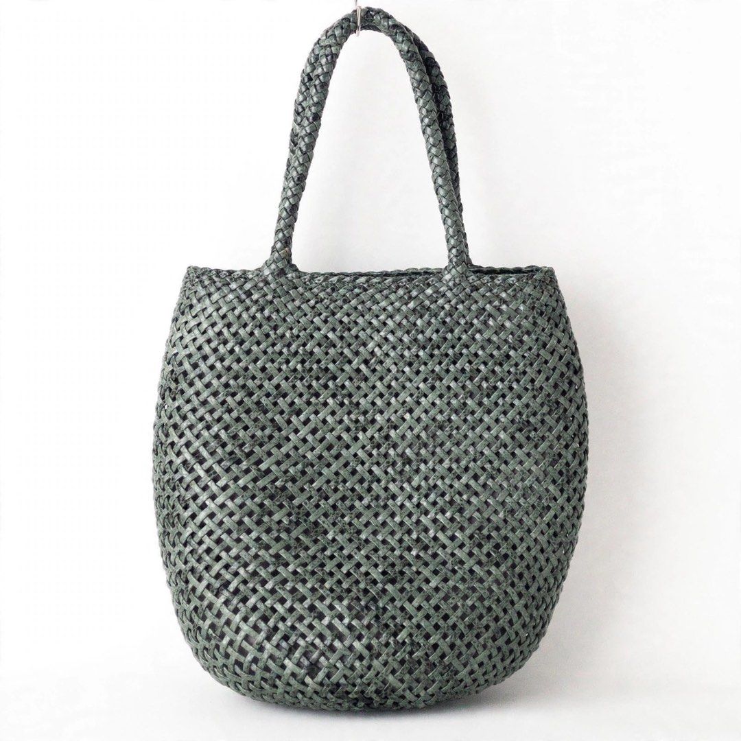 Woven Tote Bag with Leather Accents (Category: Luxury Bags & Wallets) located in Cainta. Submitted by ulikebag (Listing ID 1463595772, Image 1). Description: ✨ Personal Preloved Item ✨ Personally owned and well-loved, and guaranteed to be in mint/very good condition. 🩷 I’m passing this beautiful piece on to someone who will appreciate and enjoy it just as much. Kindly refrain from lowball offers, as I believe the price fairly reflects the item’s