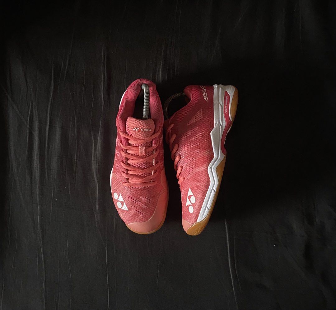 Yonex Power Cushion Aerus 3 (Category: Sneakers) located in San Carlos. Submitted by ddri.pshop (Listing ID 1463679783, Image 1). Description: Yonex Power Cushion Aerus 3 size 7.5 US W /38 euro / 24 cm excellent condi .