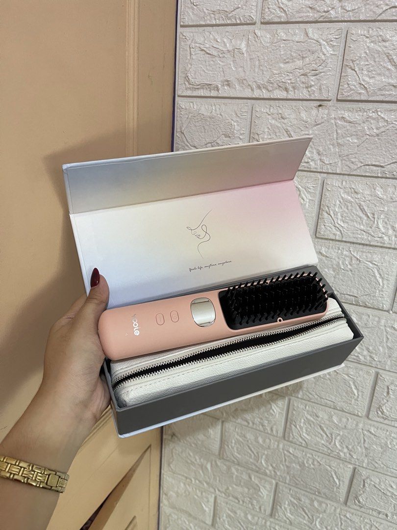 Yoole Hair Strengthening Brush (Category: Hair) located in Las Pinas. Submitted by nextclosetph (Listing ID 1463659174, Image 2). Description: .