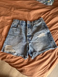 (Category: ) located in . Submitted by easygoingaries (Listing ID 1463599923, Image 1). Description: .