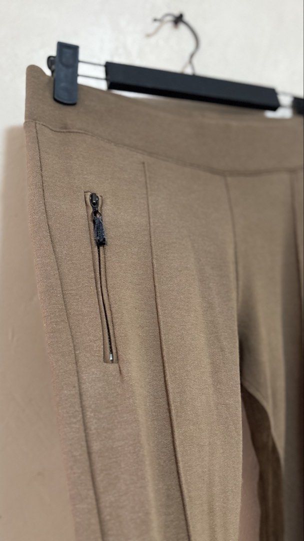 ZARA BASIC Brown Riding Style Pants Size M (Category: Jeans) located in Santa Cruz. Submitted by homedecluttersale (Listing ID 1463644340, Image 2). Description: • Bought in Zara Japan • Fits Medium to large • In excellent condition 🚚 Shipping via J&T only 📦 Shipping fee to be shouldered by buyer 💳 Mode of payment: GCash 📍 Santa Cruz, Laguna.