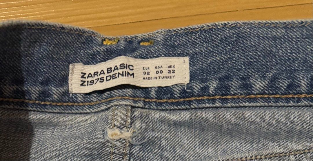 Zara Basic Light Denim Women's Jeans Size 30 (Category: Jeans) located in Quezon City. Submitted by garagesale2026 (Listing ID 1463651488, Image 3). Description: - Used a few times - In very good condition - Length: 35"; Inseam: 27" - Distressed design; Straight-leg cut; Raw hem.
